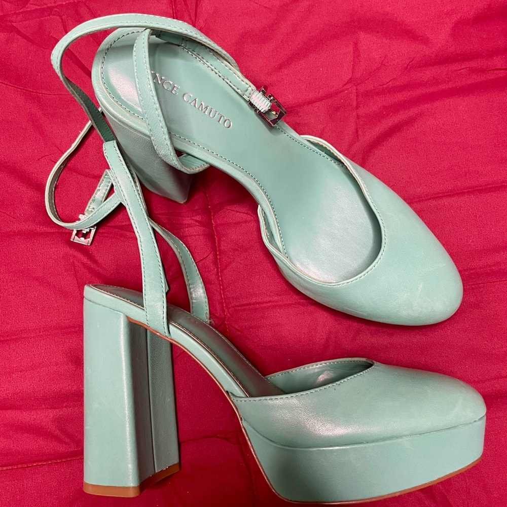 Vince Camuto Green Platform Heels